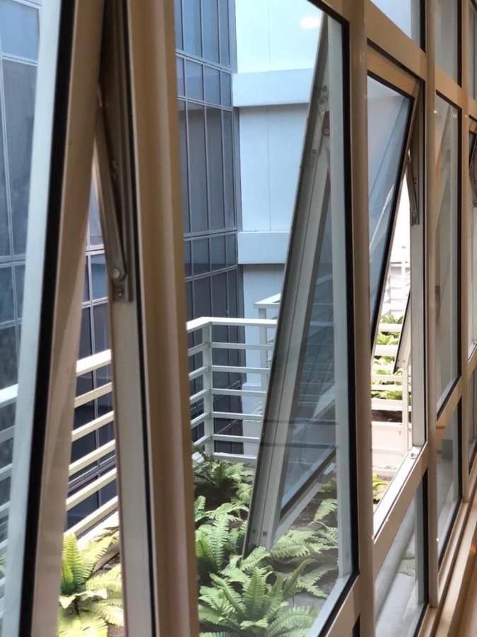 Apartment Favila Condotel Unit-101 Newport Boulevard Walking Distance To Airport 3 Near Airport Terminal